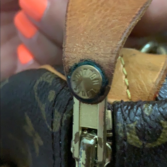 Louis Vuitton Speedy 25 Bag - Picture 6 of 8